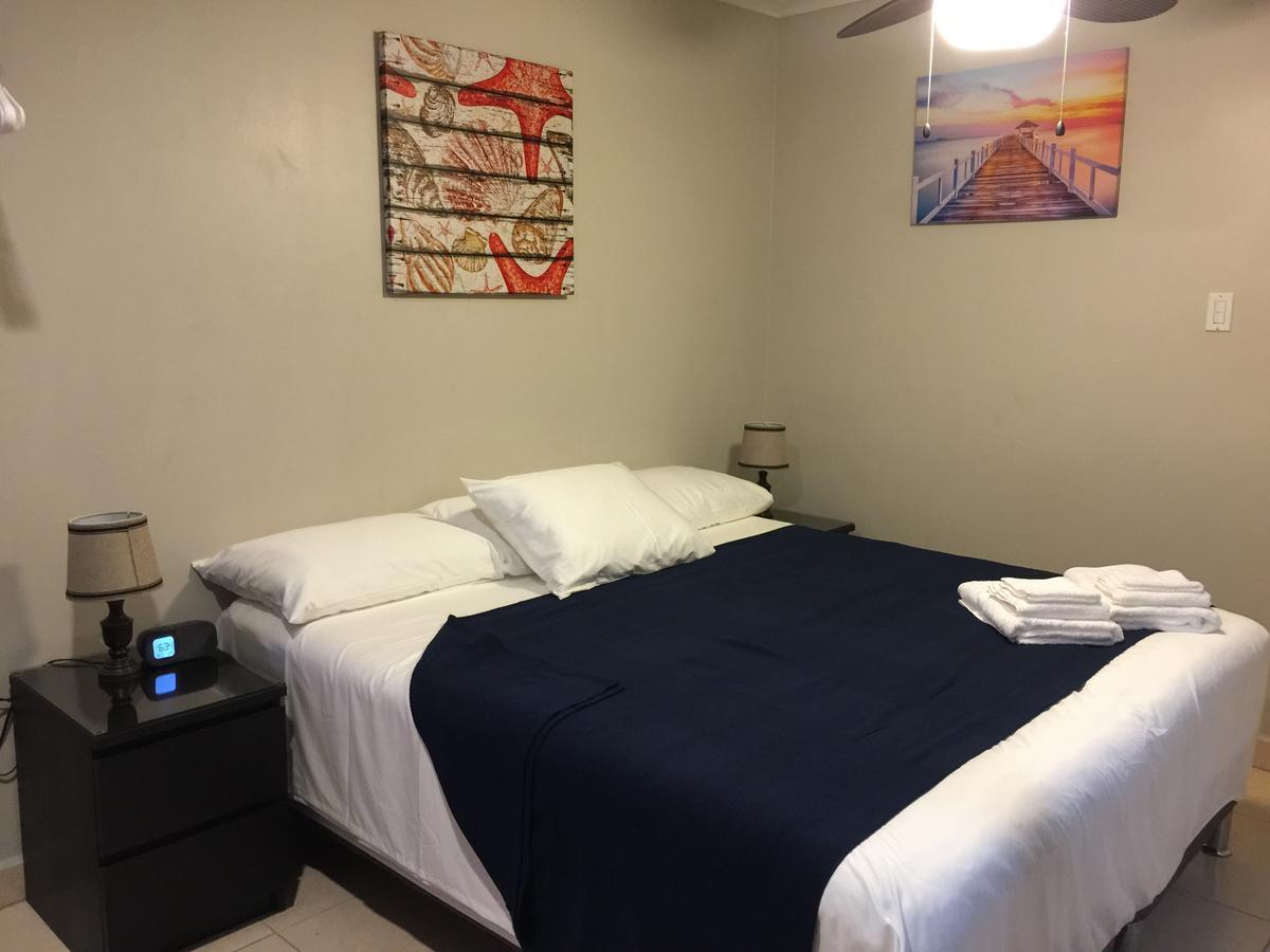 The Pier Beach Inn & Suites 빌렘스타트 외부 사진