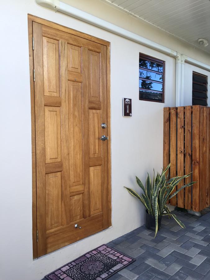 The Pier Beach Inn & Suites 빌렘스타트 외부 사진